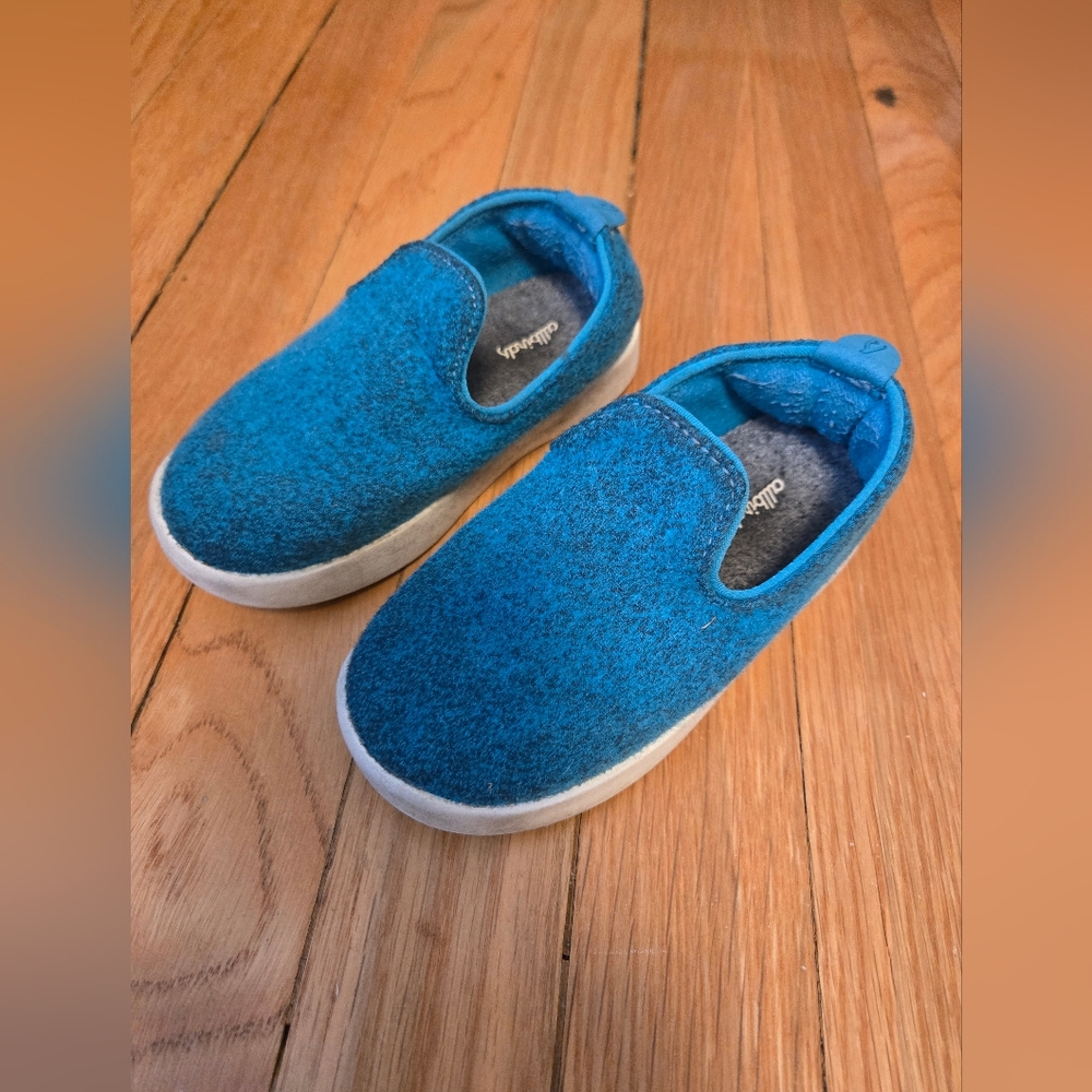 Adorable Blue Toddler Allbirds